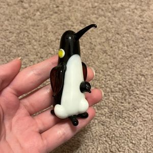 Glass penguin figurine